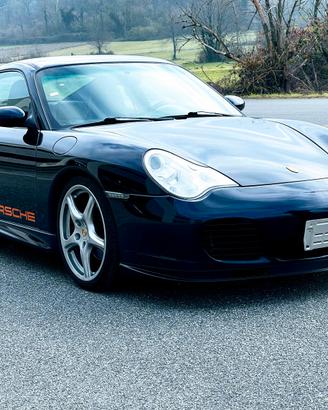 Porsche 911 Carrera 996