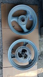 cerchio anteriore e posteriore Aprilia 