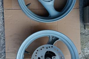 cerchio anteriore e posteriore Aprilia 