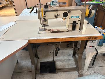 Macchina da cucire professinale necchi