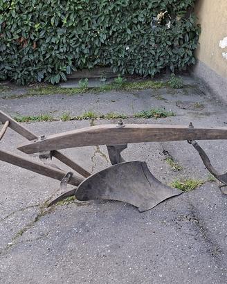 Antico Aratro in Legno e Ferro - Arredo Rustico