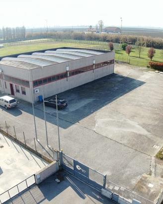 Capannone con Carroponte