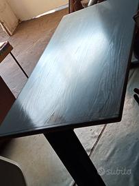 scrivania e base  ,cassettiera e porta documenti 