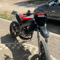 Moto aprilia sx 50