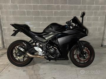 Yamaha r3