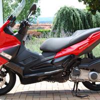 Scooter Gilera 300