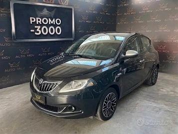 Lancia Ypsilon 1.0 FireFly 5 porte S&S Hybrid Albe