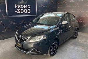 Lancia Ypsilon 1.0 FireFly 5 porte S&S Hybrid Albe