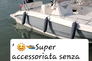 'Open' super accessoriata senza patente nautica