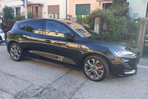 Ford Focus nera 14100km