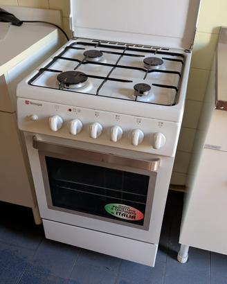 Cucinotto, frigorifero, lavatrice