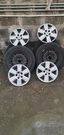 4 cerchi in ferro piu coppette nissan qashqai