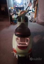 Vespa Piaggio ET4 125