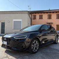 Ford Focus 1.0 Hybrid ST Line