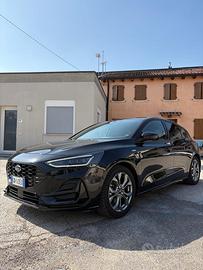 Ford Focus 1.0 Hybrid ST Line