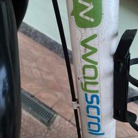 Ricambi di biciclette elettrica demolita