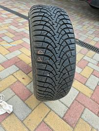 4 Gomme Invernali Goodyear UltraGrip 9+ 205/55 R16