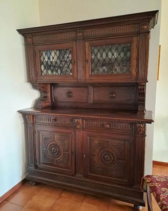 Credenza in noce 800 siciliano