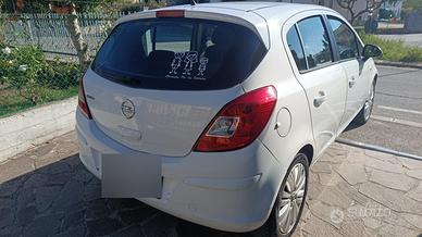 Opel Corsa Gpl-Tech anno 2014 