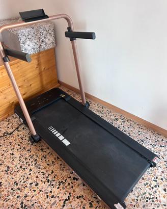 Tapis roulant elettrico salva spazio