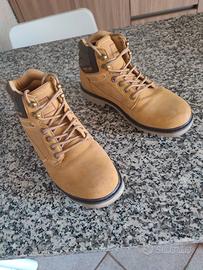 scarponcini da montagna 