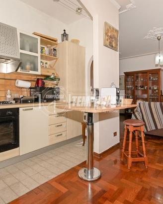 VILLAGGIO ZETA - PRESTIGIOSA VILLA BIFAMILIARE IND