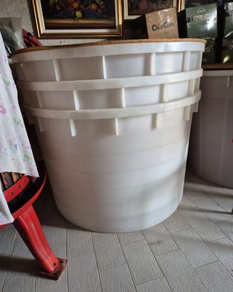 Mastello tino in plastica alimentare 750 litri per