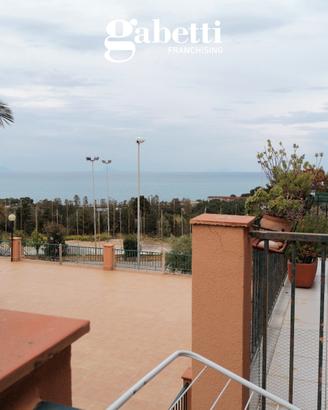 Bilocale in residence con piscina AC/67
