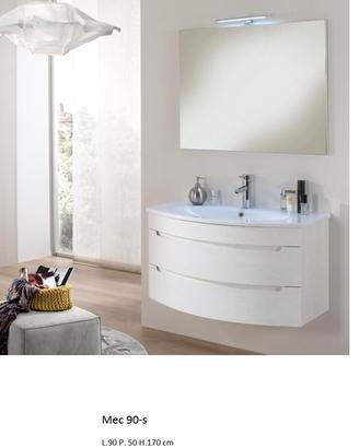 Mobile da bagno curvo