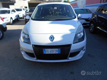 Renault Scenic Scénic X-Mod 1.5 dCi 110CV Luxe