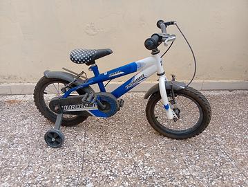 Bicicletta con rotelle