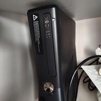 Xbox 360 Slim + Kit Guitar Hero (4 Giochi) + 20 Gi