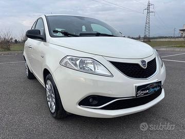 Lancia Ypsilon 1.2 Benz/GPL