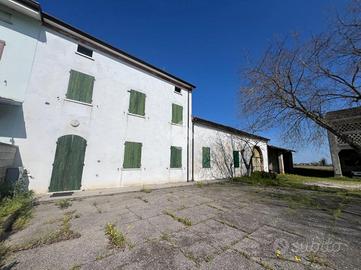 CASA SEMINDIPENDENTE A MARCARIA