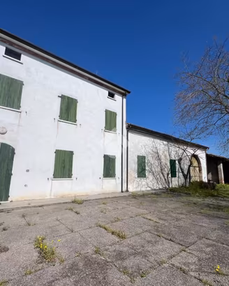 CASA SEMINDIPENDENTE A MARCARIA