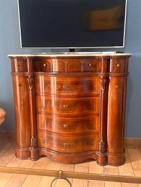 Comó e due comodini stile barocco