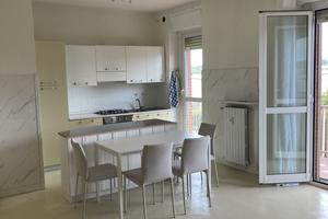 BILOCALE CON BOX E BALCONE PANORAMICO a VERRONE BI