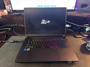 Asus ROG Strix 16 RTX 5080 2TB SSD 32G RAM Ultra 9