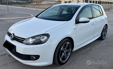 Volkswagen Golf 1.6 TDI DPF 5p. Highline