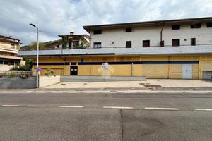 NEGOZIO A LUMEZZANE