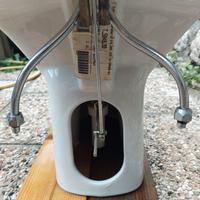 Bidet Ideal Standard completo di miscelatore.