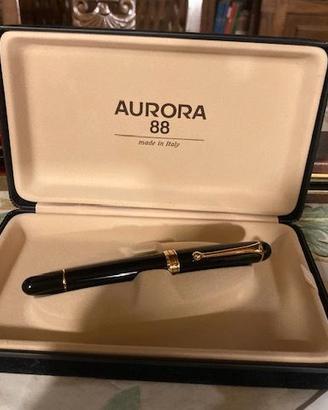 Penna stilografica Aurora 88
