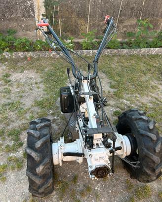 Trattorino tagliaerba Bcs