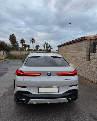 BMW X6 4.0d 2022 M SPORT IMMACOLATA