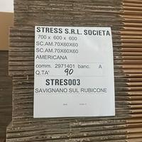 Cartoni da imballaggio in Stock