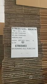 Cartoni da imballaggio in Stock
