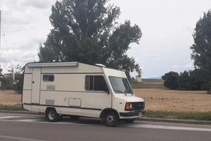 Camper Vintage monovolume (motorhome)