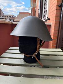 Elmetto tedesco DDR 