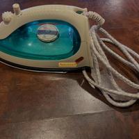 Ferro da stiro a vapore