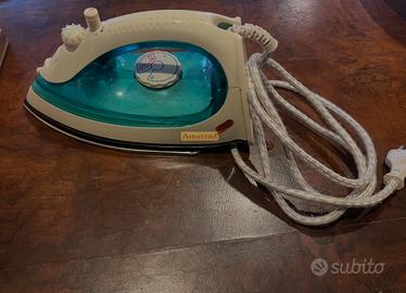 Ferro da stiro a vapore
